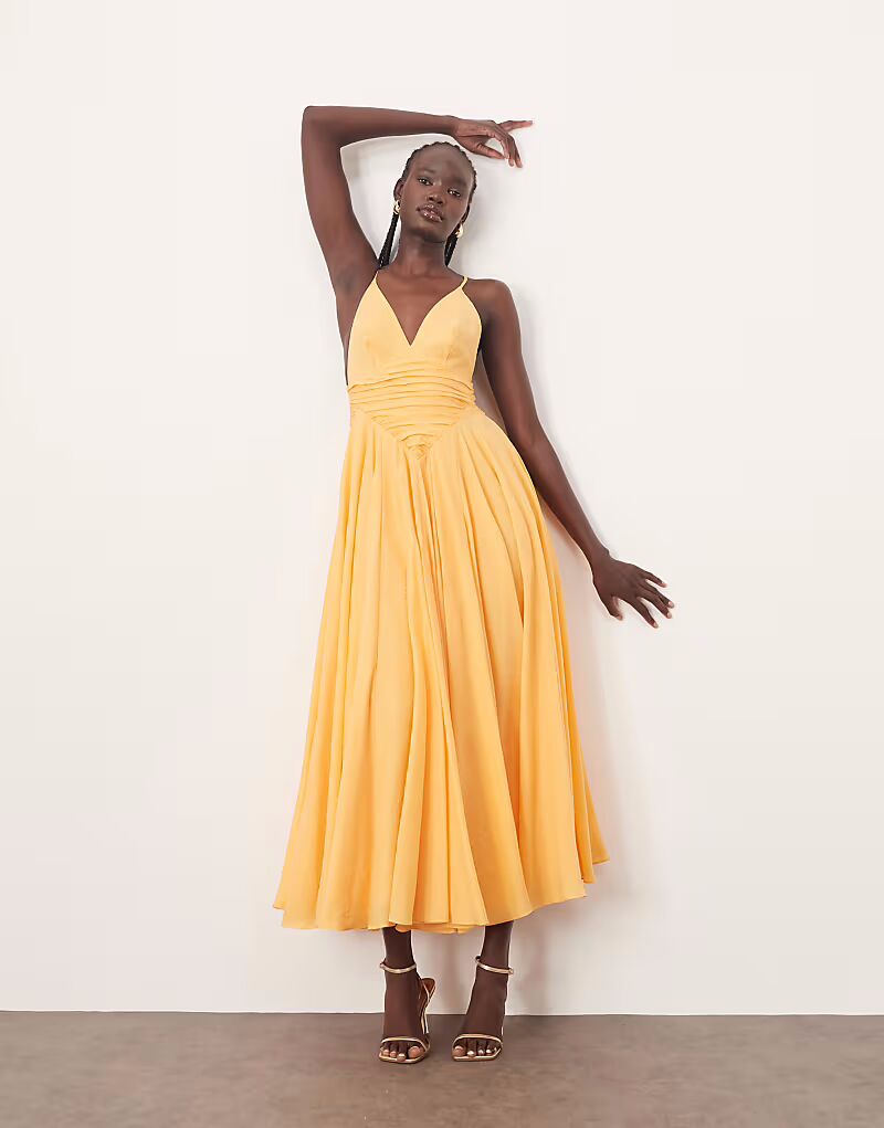 Платье миди ARRANGE с ромбовидной талией, очень пышное, в цвете стираный абрикос
Платье миди ARRANGE с ромбовидной талией, очень пышное, в цвете стираный абрикос