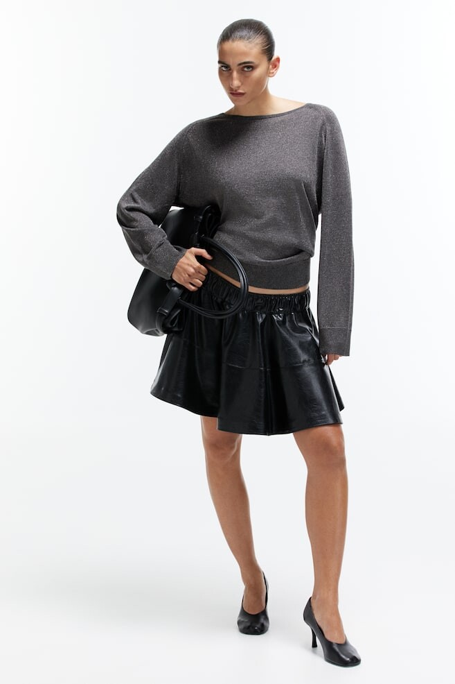 Блестящий свитер H&M, серый
Блестящий свитер H&M, серый