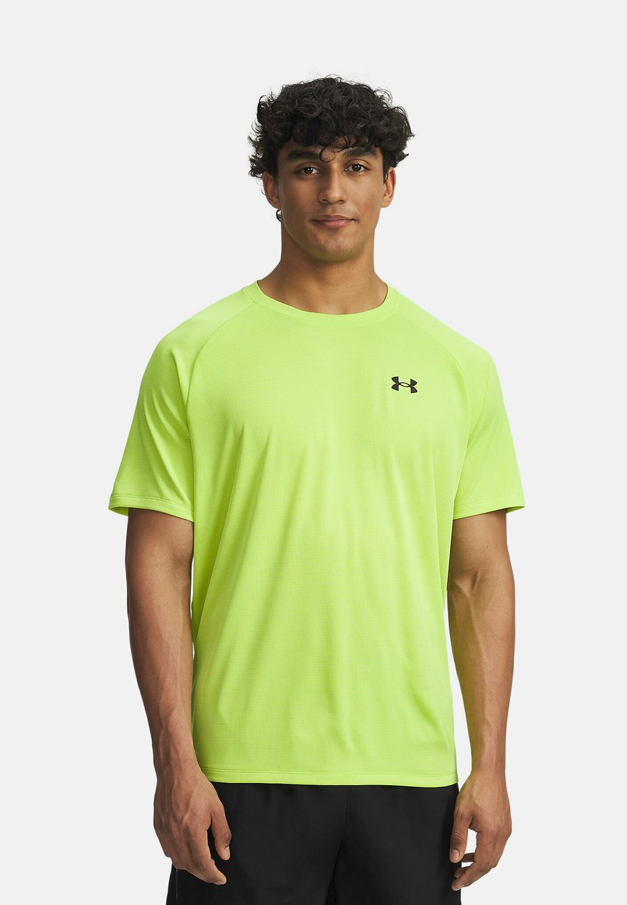 Футболка Under Armour SHORT-SLEEVES TECH TEXTURED, Hyper Green/Green, Зеленый, Футболка Under Armour SHORT-SLEEVES TECH TEXTURED, Hyper Green/Green
Футболка Under Armour SHORT-SLEEVES TECH TEXTURED, Hyper Green/Green, Зеленый, Футболка Under Armour SHORT-SLEEVES TECH TEXTURED, Hyper Green/Green