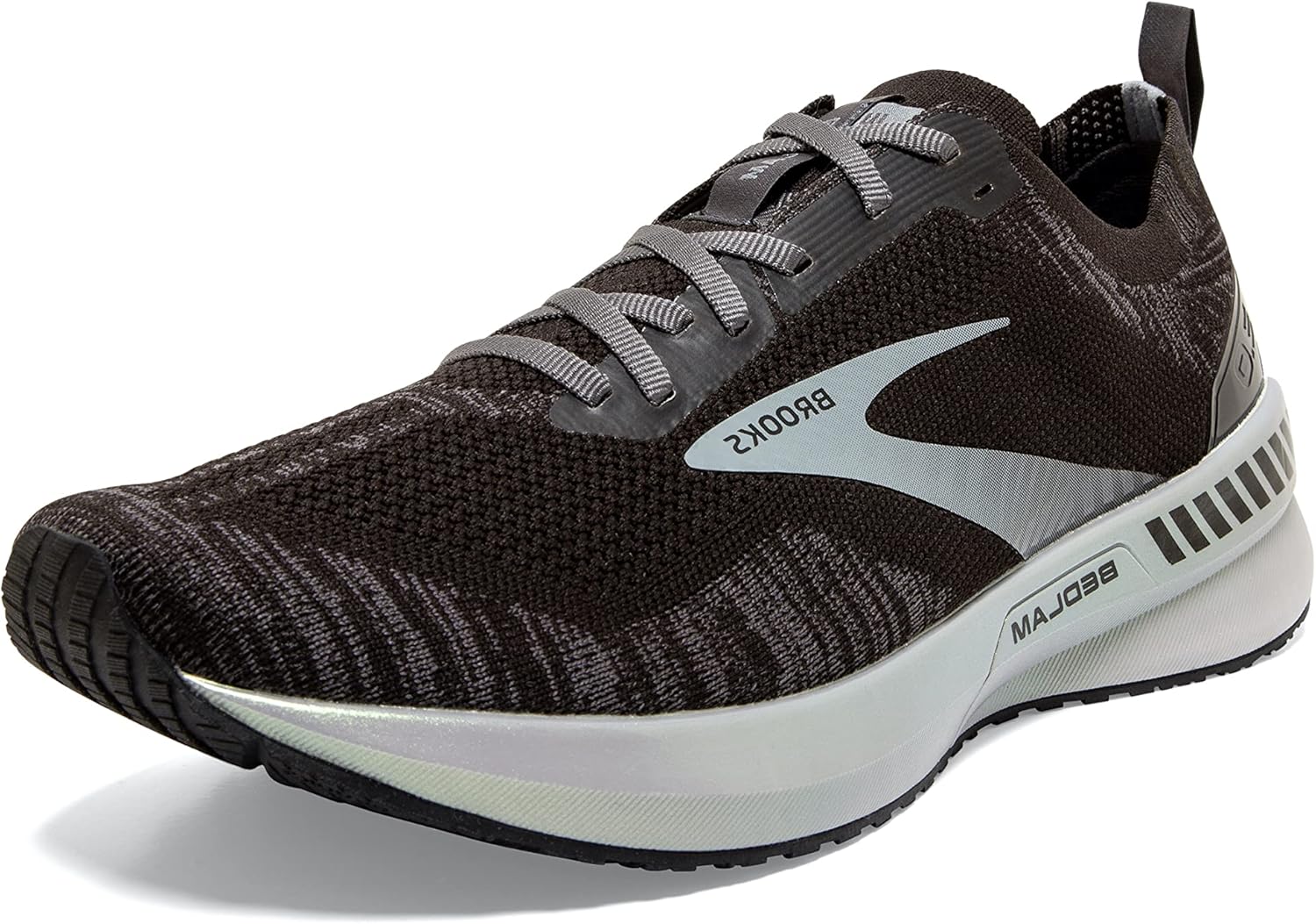 Мужские беговые кроссовки Brooks Bedlam 3, белый/черный
Мужские беговые кроссовки Brooks Bedlam 3, белый/черный