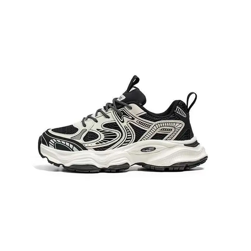 Амортизирующие и дышащие кроссовки low top chunky мужские NMR, черный
Амортизирующие и дышащие кроссовки low top chunky мужские NMR, черный