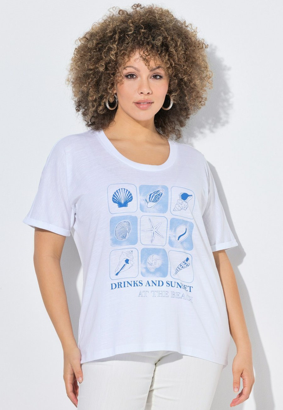 Футболка Ulla Popken DRINKS AND SUNSET GRAPHIC, Snow White/White, Белый, Футболка Ulla Popken DRINKS AND SUNSET GRAPHIC, Snow White/White
Футболка Ulla Popken DRINKS AND SUNSET GRAPHIC, Snow White/White, Белый, Футболка Ulla Popken DRINKS AND SUNSET GRAPHIC, Snow White/White