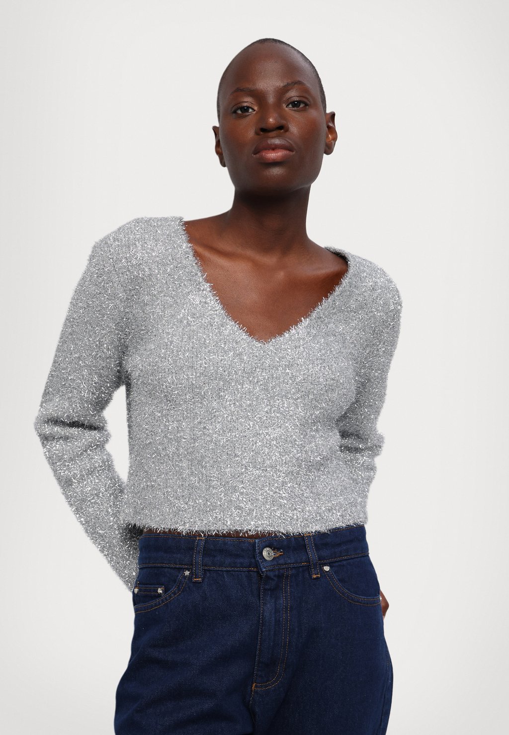 Джемпер CHIARA FERRAGNI, серебристый
Джемпер CHIARA FERRAGNI, серебристый