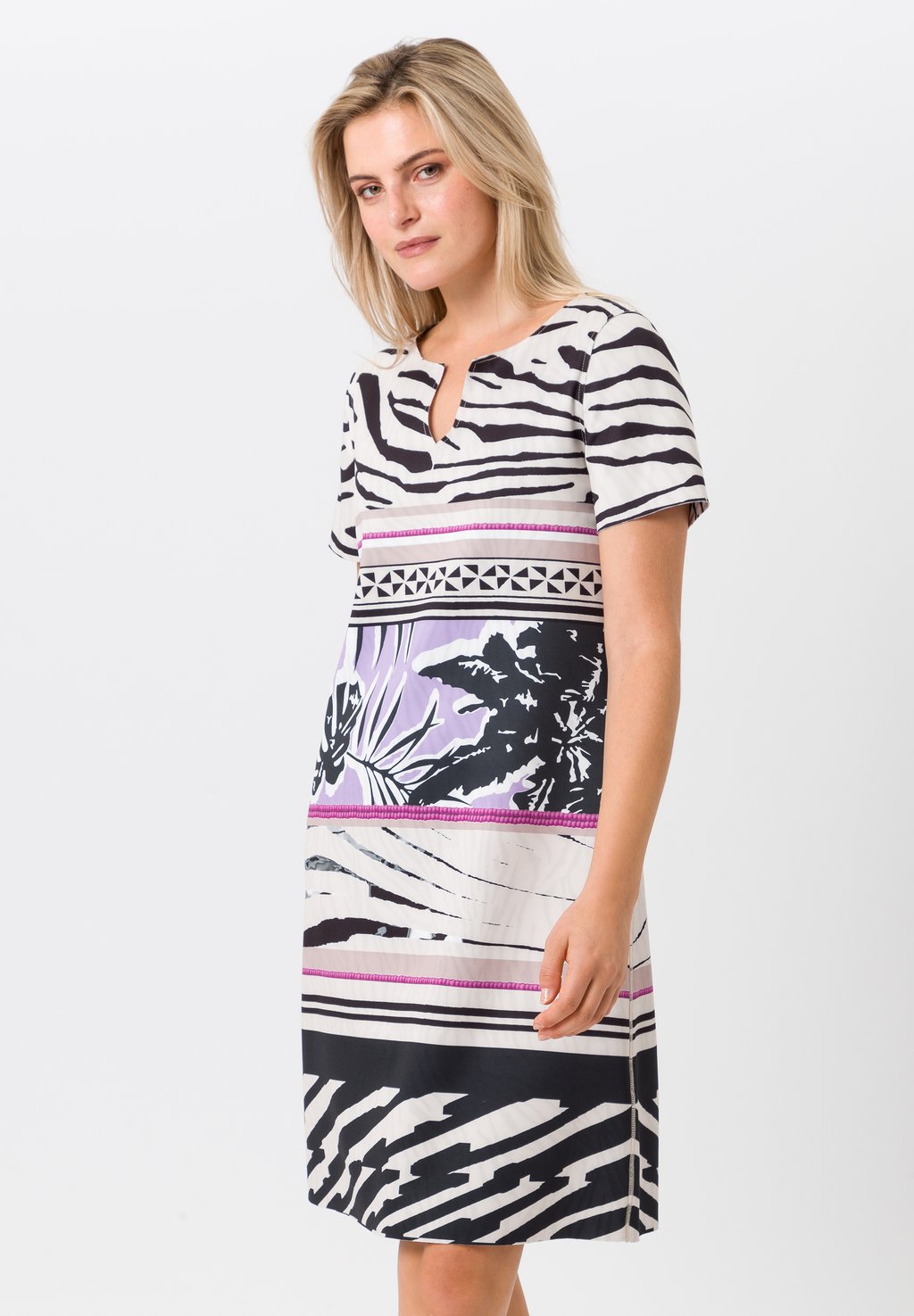 Повседневное платье TUZZI, черный
Повседневное платье TUZZI, черный