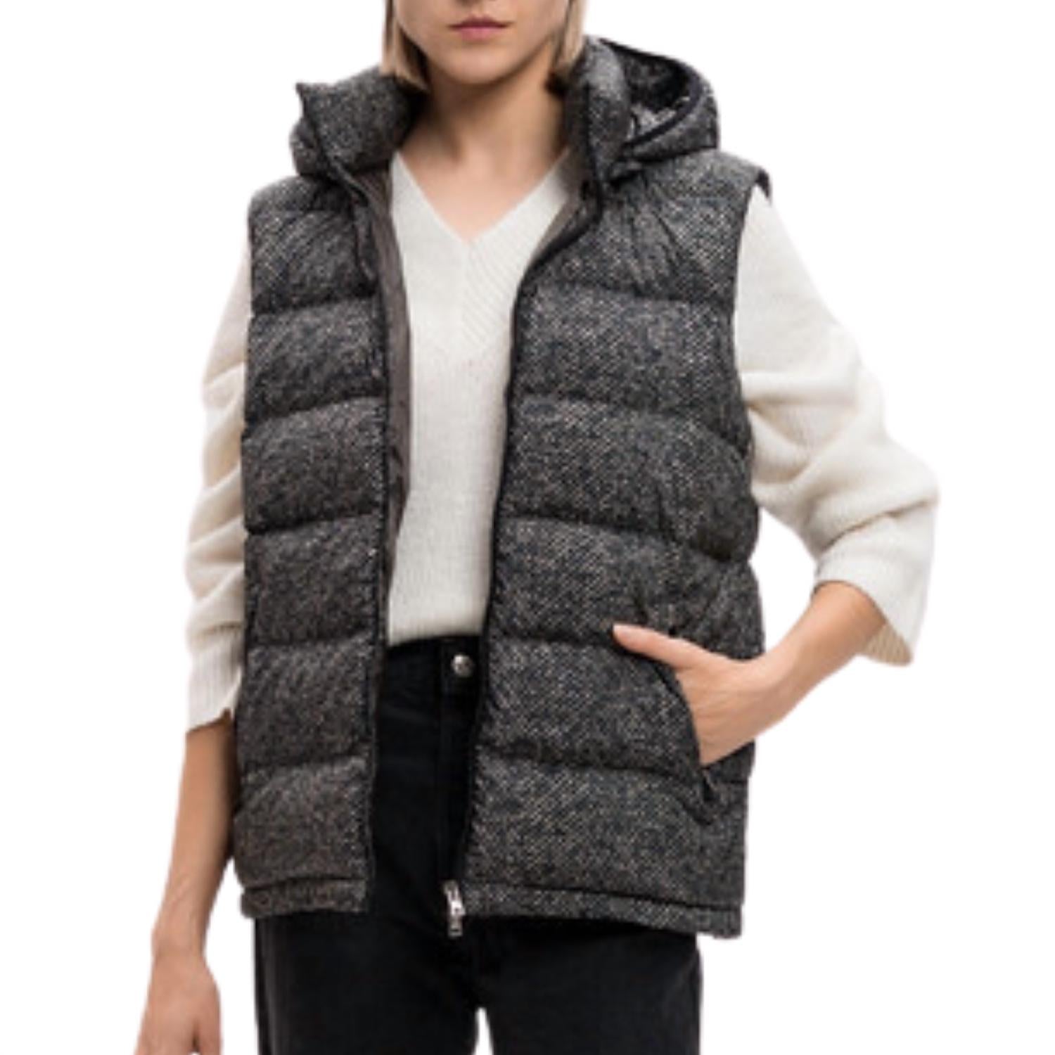 Многоцветный жилет в черно-белом цвете Herno
Многоцветный жилет в черно-белом цвете Herno