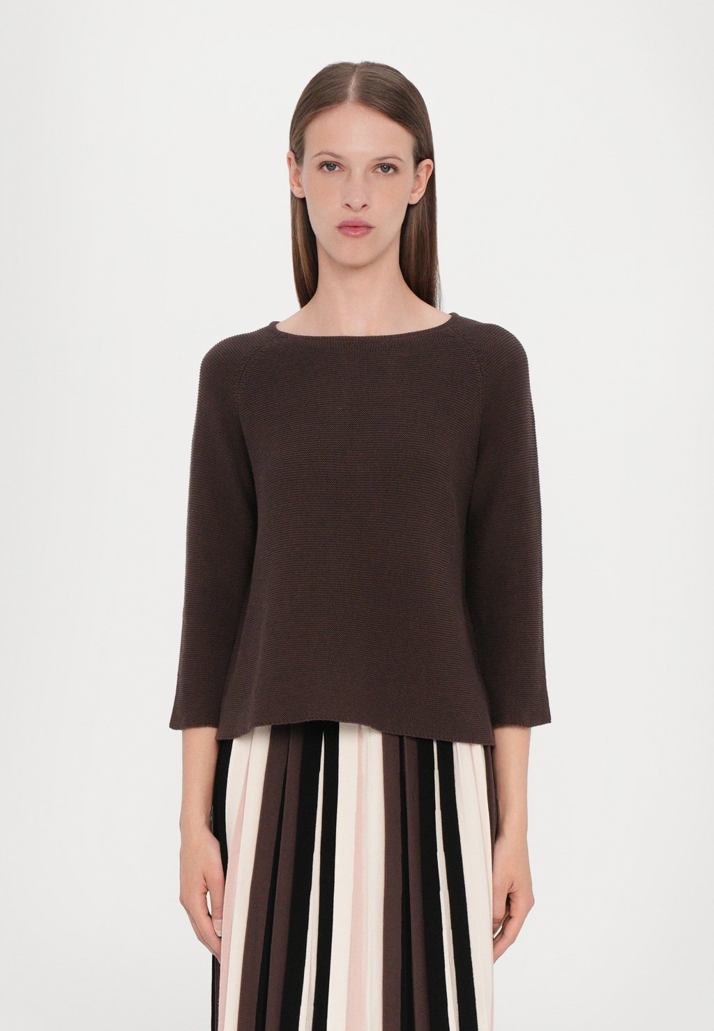 Джемпер ADDOTTO WEEKEND MaxMara, коричневый
Джемпер ADDOTTO WEEKEND MaxMara, коричневый