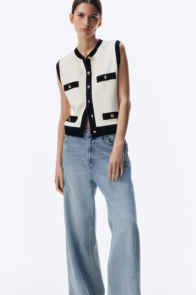 Свитер H&M, белый
Свитер H&M, белый