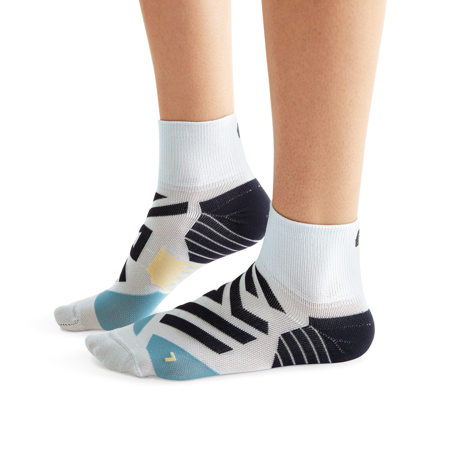 Носки женские On Running Performance Mid, голубой
Носки женские On Running Performance Mid, голубой