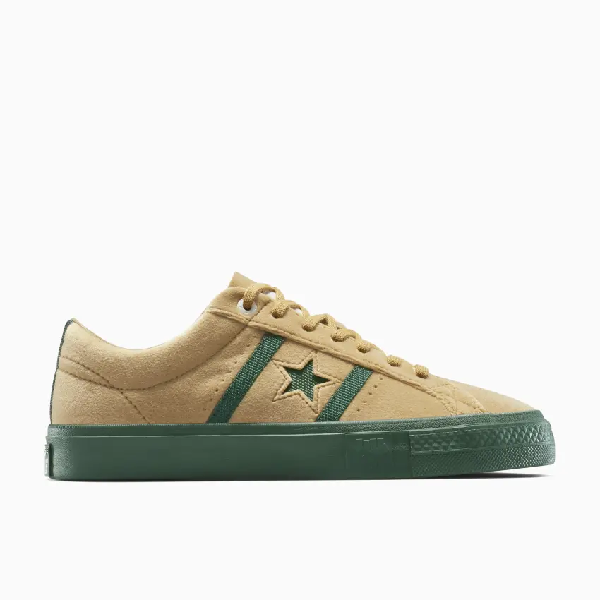 Кроссовки унисекс Converse x Undefeated One Star Academy Pro, бежевый/зеленый 
Кроссовки унисекс Converse x Undefeated One Star Academy Pro, бежевый/зеленый