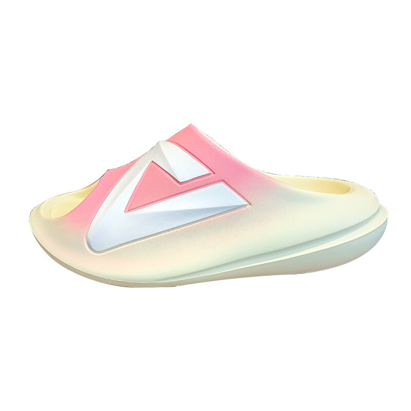 Очень маленькие толстые шлепанцы для мужчин Peak
Очень маленькие толстые шлепанцы для мужчин Peak