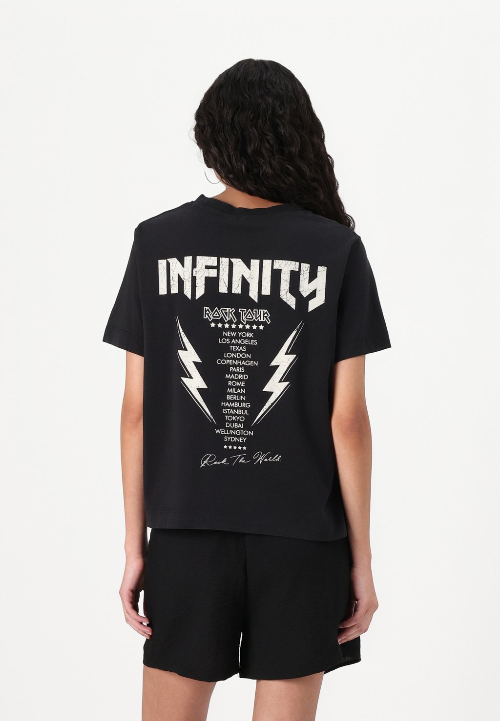 Футболка с принтом VMSIGNE METTE Vero Moda, черный
Футболка с принтом VMSIGNE METTE Vero Moda, черный