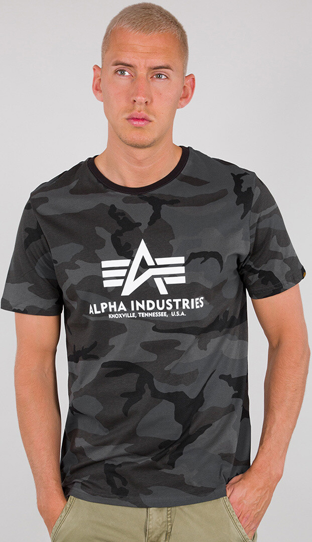 Футболка Alpha Industries Basic Camo, черно-камуфляжная 
Футболка Alpha Industries Basic Camo, черно-камуфляжная