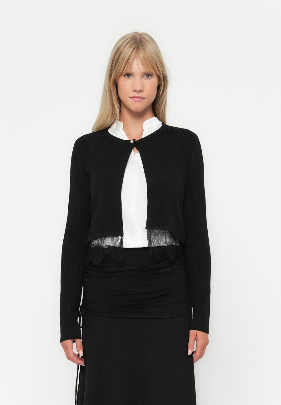 Кардиган ONLY ONLPERRY LIFE MIX CARDIGAN O NECK, Black
Кардиган ONLY ONLPERRY LIFE MIX CARDIGAN O NECK, Black