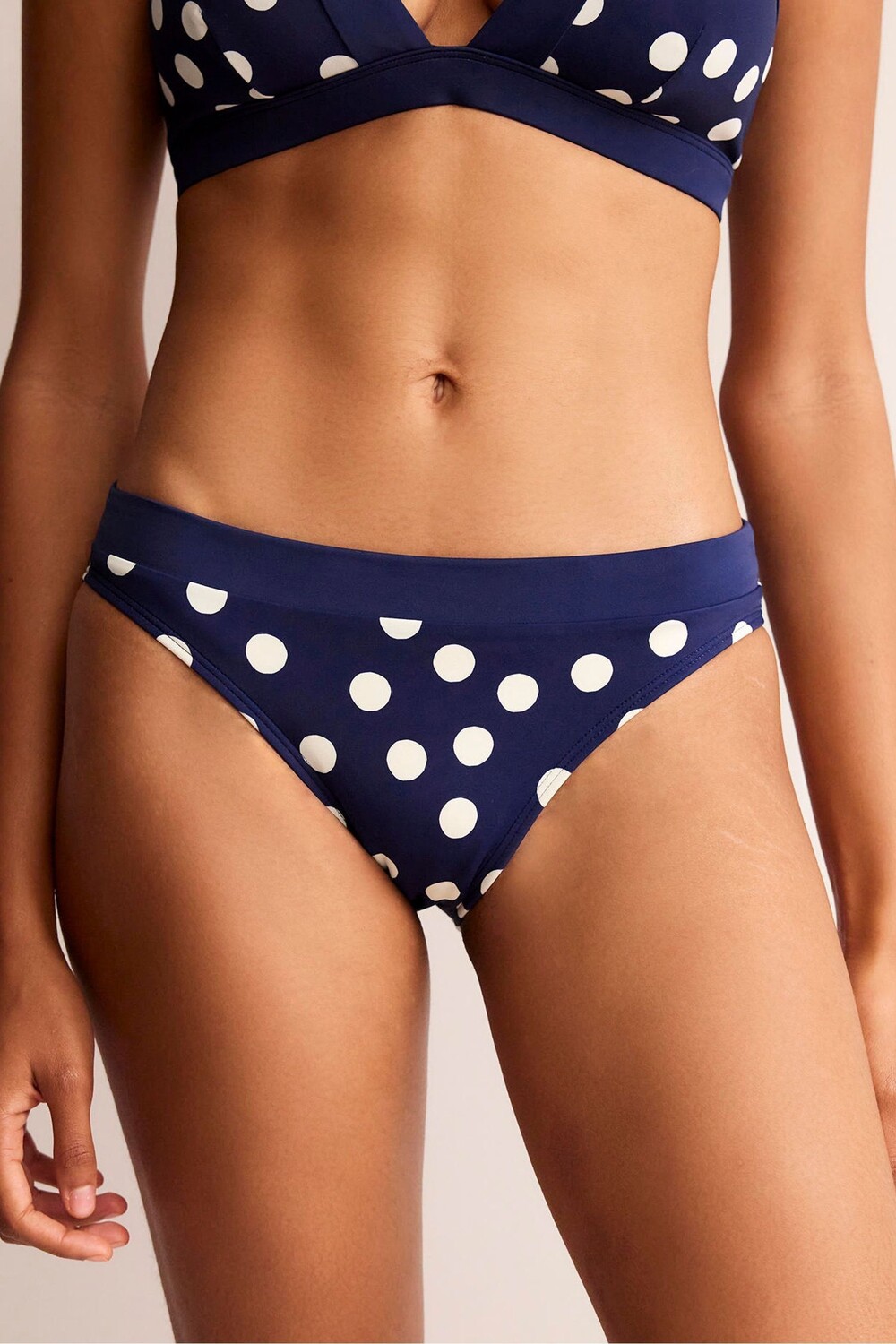 Плавки бикини ithaca со вставкой Boden, синий
Плавки бикини ithaca со вставкой Boden, синий