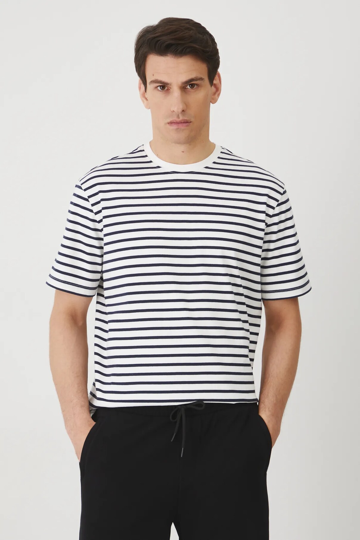 Футболка из хлопка Medicine, темно-синий
Футболка из хлопка Medicine, темно-синий