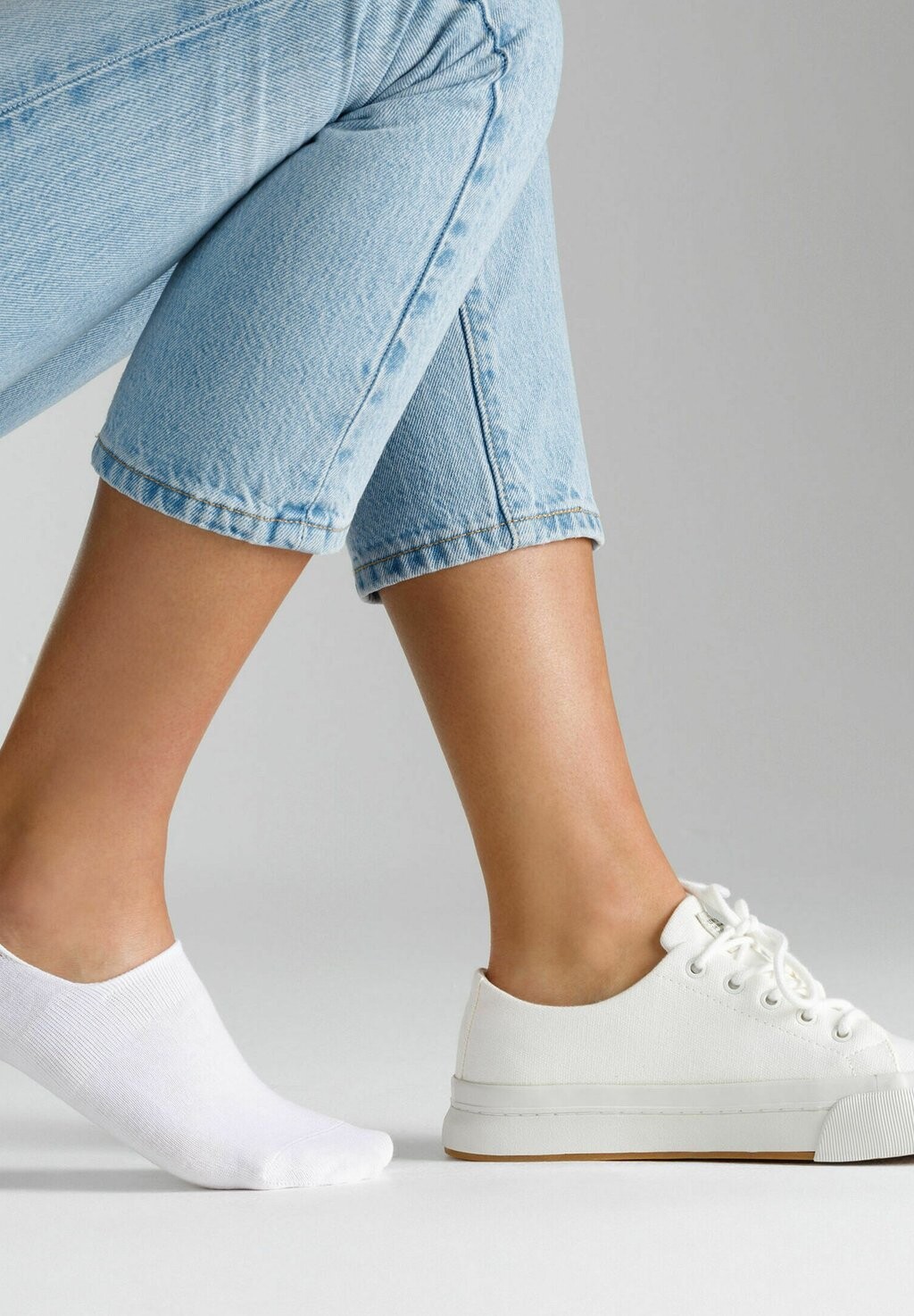 Носки для тренировок 4 PACK camano, белый
Носки для тренировок 4 PACK camano, белый