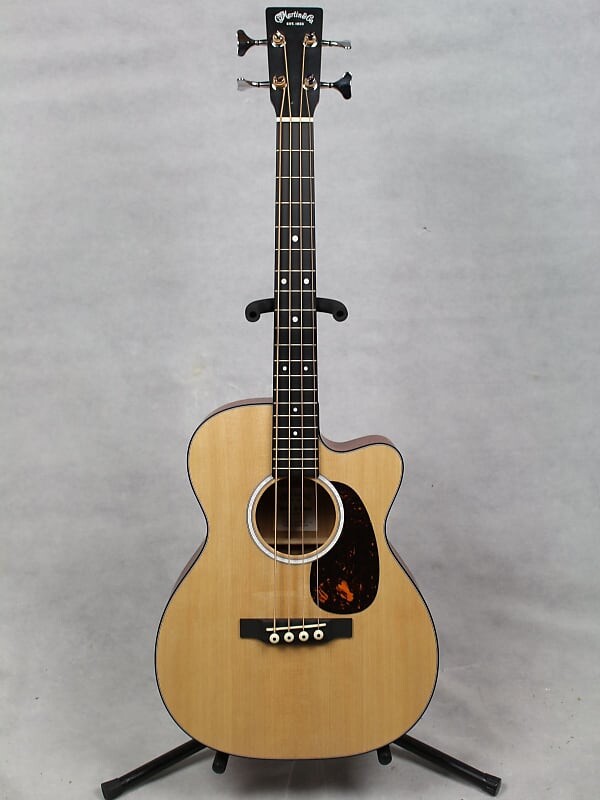 Басс гитара Martin 000CJR-10E Acoustic Electric Bass Guitar, Natural w/ Bag 
Басс гитара Martin 000CJR-10E Acoustic Electric Bass Guitar, Natural w/ Bag