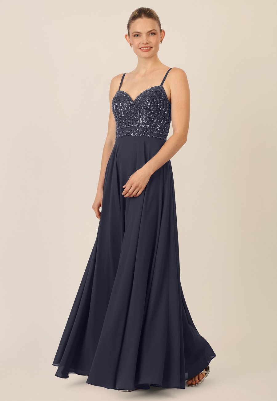 Платье Apart GLAMOUR, Nachtblau/Dark Blue
Платье Apart GLAMOUR, Nachtblau/Dark Blue