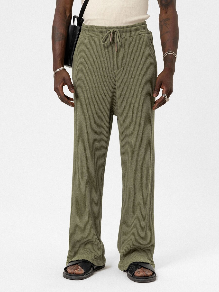 Тканевые брюки VAMOS CLO Loose fit Pants Bugloss, хаки
Тканевые брюки VAMOS CLO Loose fit Pants Bugloss, хаки