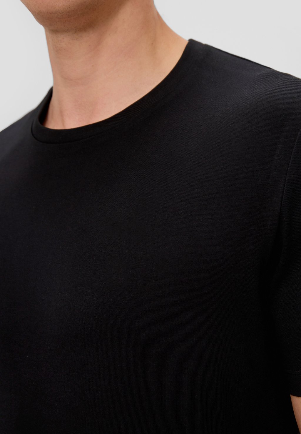 Базовая футболка 2 PACK s.Oliver, черный
Базовая футболка 2 PACK s.Oliver, черный