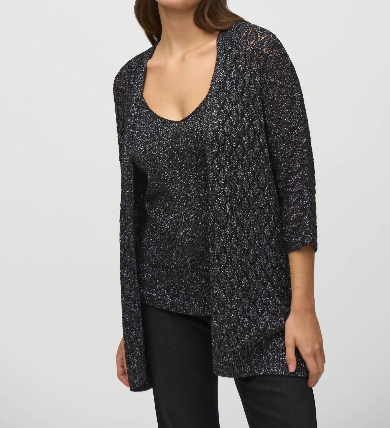 Металлический вязаный комплект из двух топов в черно-серебристом цвете Joseph Ribkoff
Металлический вязаный комплект из двух топов в черно-серебристом цвете Joseph Ribkoff