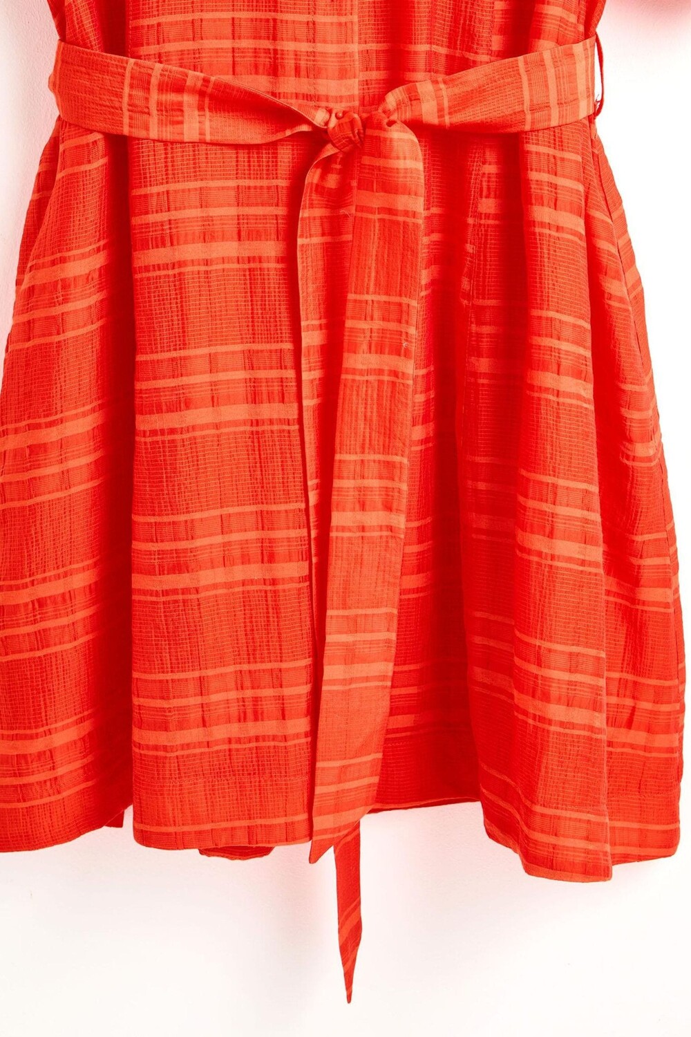 Оранжевое платье-рубашка мини в фактурную полоску Oliver Bonas, оранжевый
Оранжевое платье-рубашка мини в фактурную полоску Oliver Bonas, оранжевый