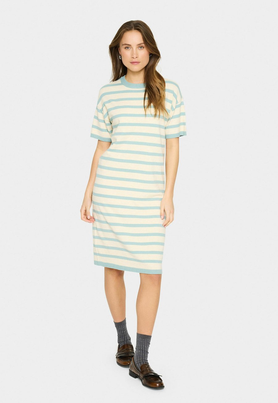 Платье Saint Tropez LIKAM STRIPED , Fog Blue Surf Stripe/Light Blue
Платье Saint Tropez LIKAM STRIPED , Fog Blue Surf Stripe/Light Blue