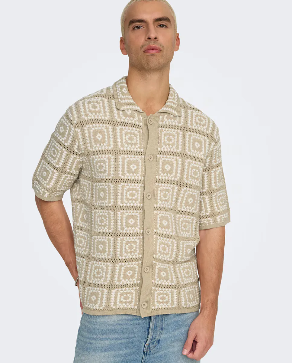 Мужская трикотажная рубашка свободного кроя с короткими рукавами Only & Sons, бежевый
Мужская трикотажная рубашка свободного кроя с короткими рукавами Only & Sons, бежевый