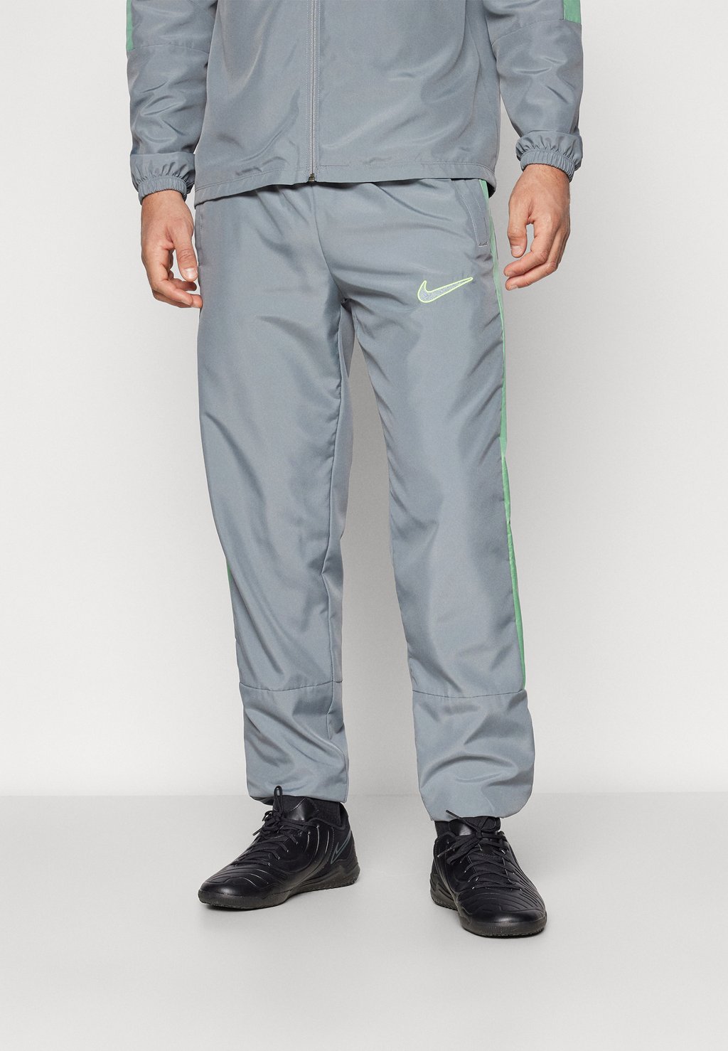 Спортивные брюки Nike Performance, серый
Спортивные брюки Nike Performance, серый