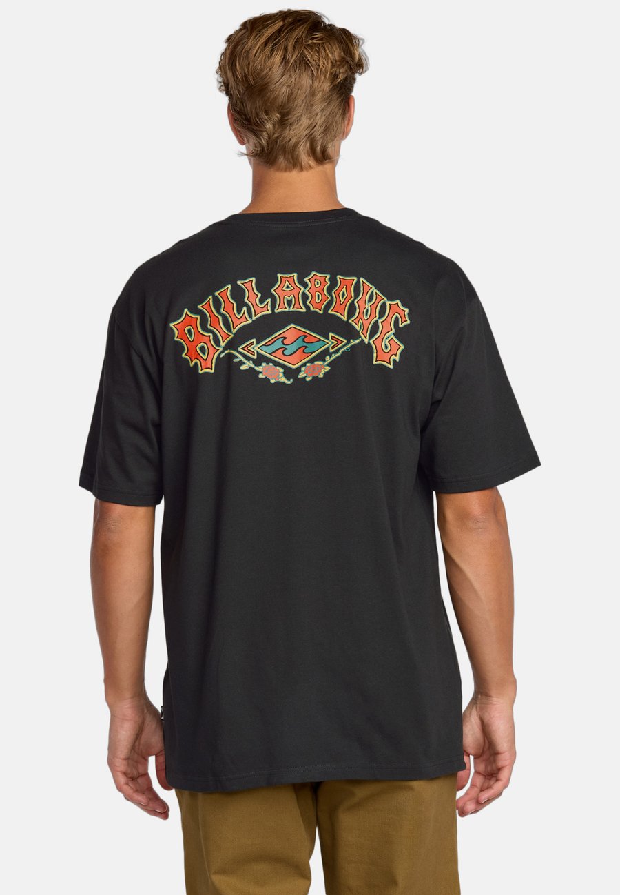 Футболка Billabong ROSE ARCH UNISEX, Washed Black/Black, Черный, Футболка Billabong ROSE ARCH UNISEX, Washed Black/Black
Футболка Billabong ROSE ARCH UNISEX, Washed Black/Black, Черный, Футболка Billabong ROSE ARCH UNISEX, Washed Black/Black