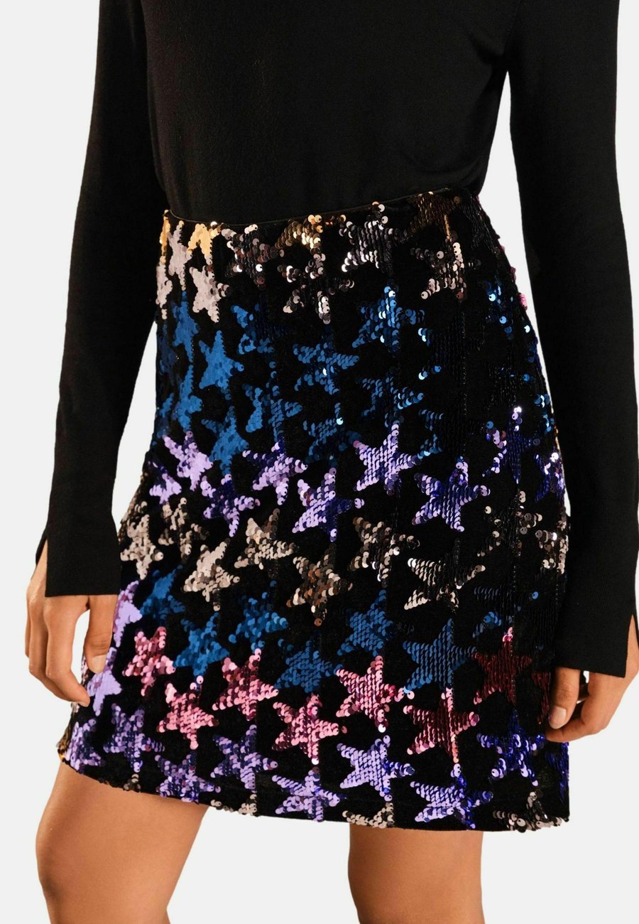 Юбка Love & Roses REGULAR FIT , Multi Star Print/Black
Юбка Love & Roses REGULAR FIT , Multi Star Print/Black