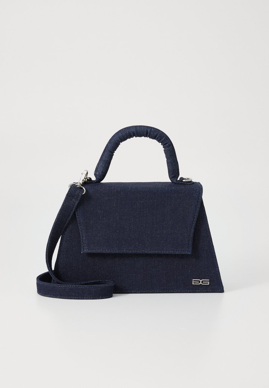 Сумка Gestuz GZHARVEY BAG, Unwashed Denim/Raw Denim
Сумка Gestuz GZHARVEY BAG, Unwashed Denim/Raw Denim