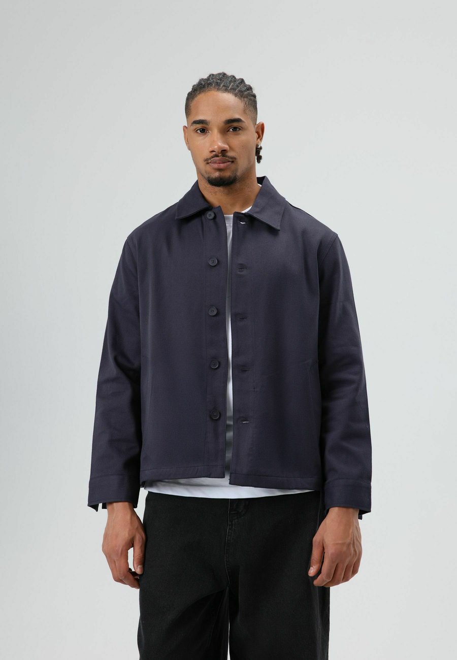 Куртка Lucy & Sam Summer jacket, Smoked/Neon Blue
Куртка Lucy & Sam Summer jacket, Smoked/Neon Blue