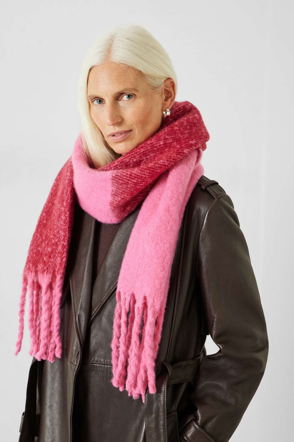 Двухцветный пепельный шарф Hush, розовый
Двухцветный пепельный шарф Hush, розовый