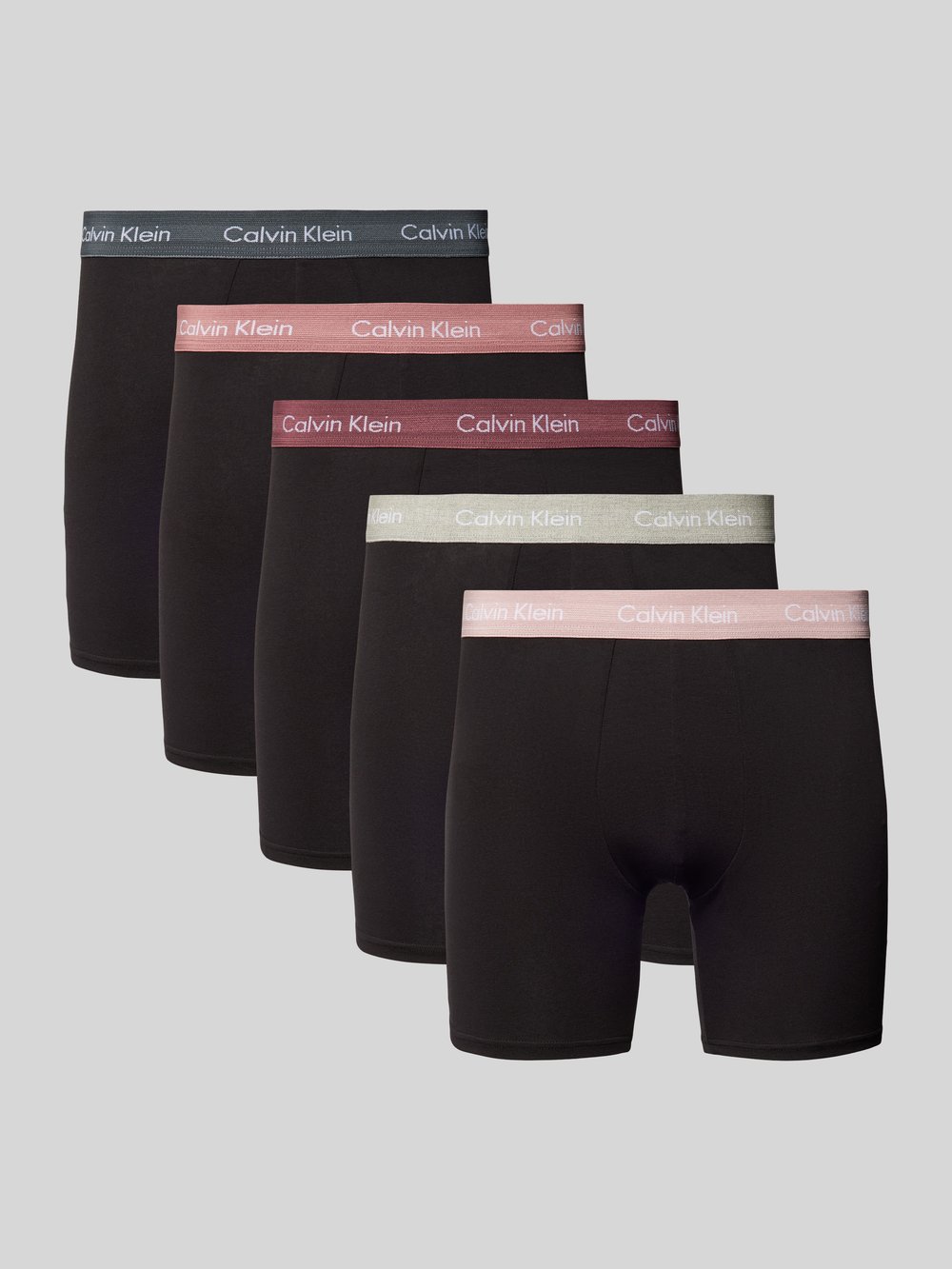 Трусы-боксеры с эластичным поясом и этикеткой в упаковке 5 шт Calvin Klein Underwear, черный
Трусы-боксеры с эластичным поясом и этикеткой в упаковке 5 шт Calvin Klein Underwear, черный