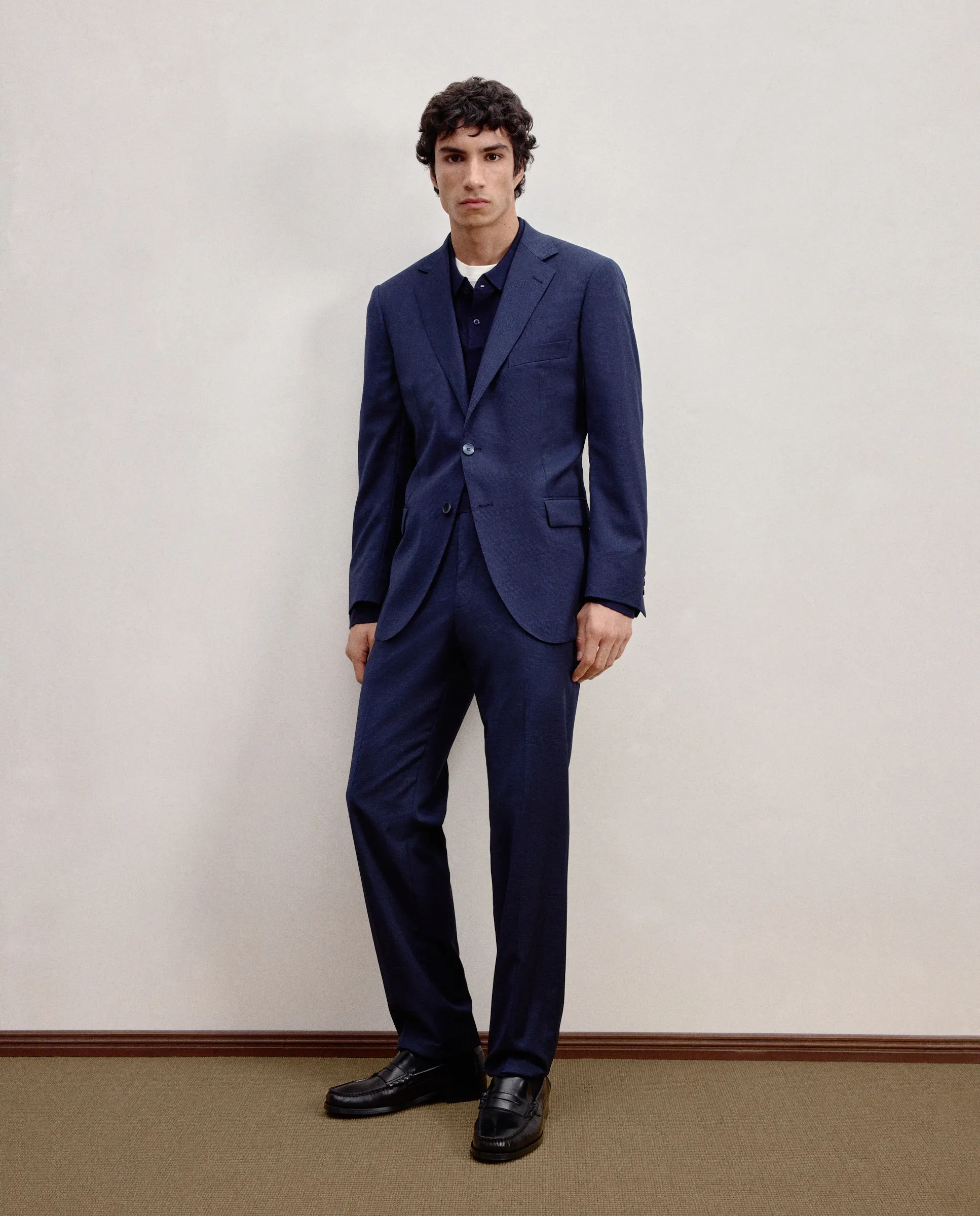 Мужской костюм в клетку двухцветный моющийся Dustin, темно-синий
Мужской костюм в клетку двухцветный моющийся Dustin, темно-синий