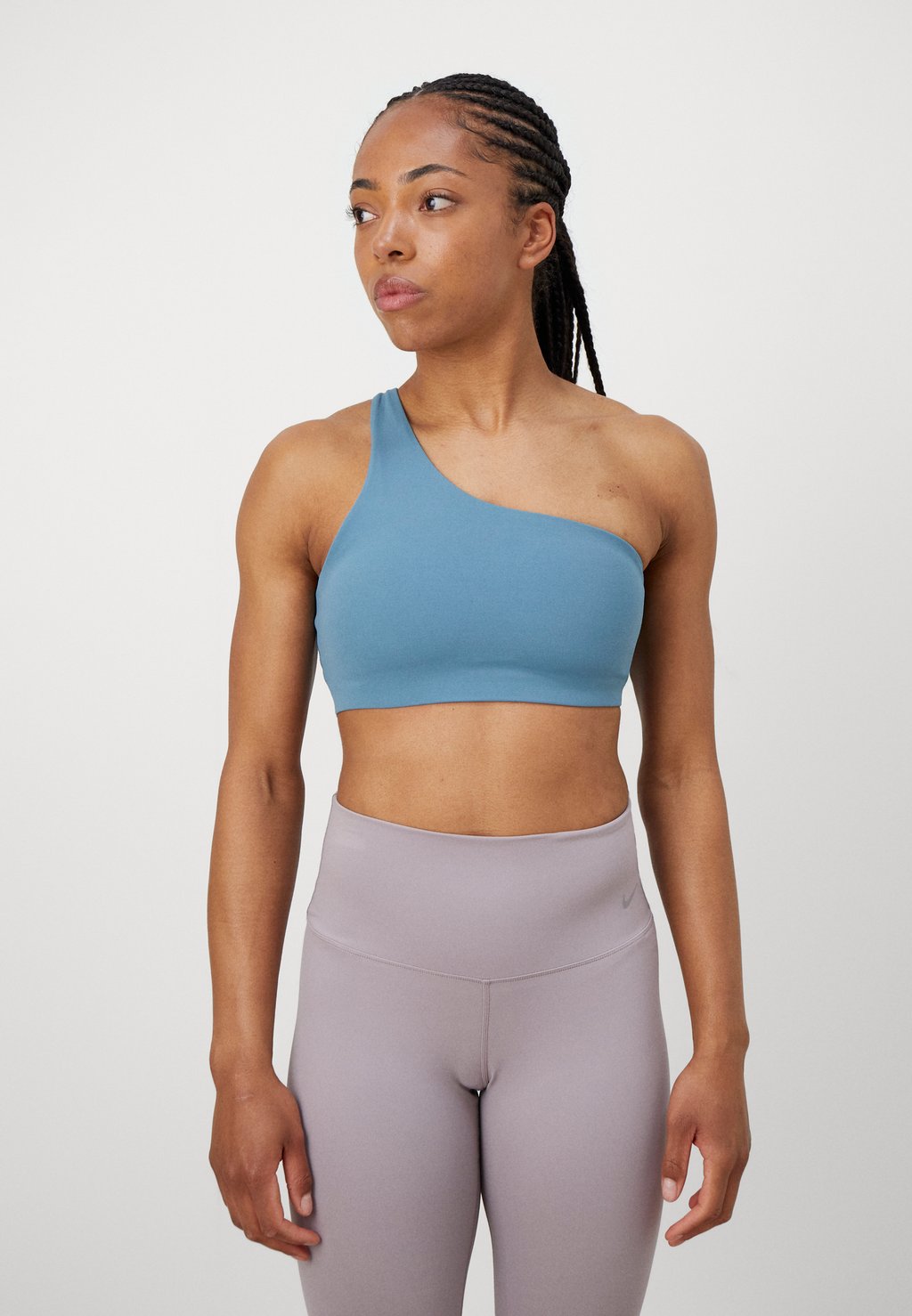 Спортивный бюстгальтер с легкой поддержкой ZENVY Nike Performance, синий
Спортивный бюстгальтер с легкой поддержкой ZENVY Nike Performance, синий