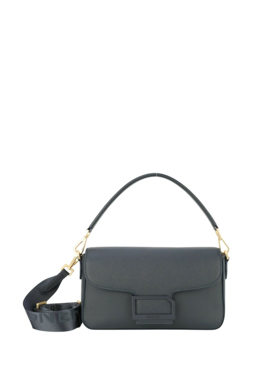 Сумка Bogner PONTRESINA SCHULTER 27 CM, Dunkelblau/Dark Blue
Сумка Bogner PONTRESINA SCHULTER 27 CM, Dunkelblau/Dark Blue