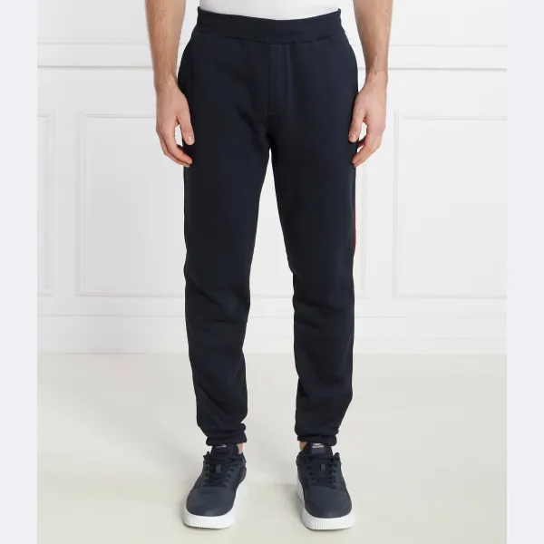 Спортивные брюки стандартного кроя в полоску с широкими полосками Tommy Hilfiger, синий
Спортивные брюки стандартного кроя в полоску с широкими полосками Tommy Hilfiger, синий