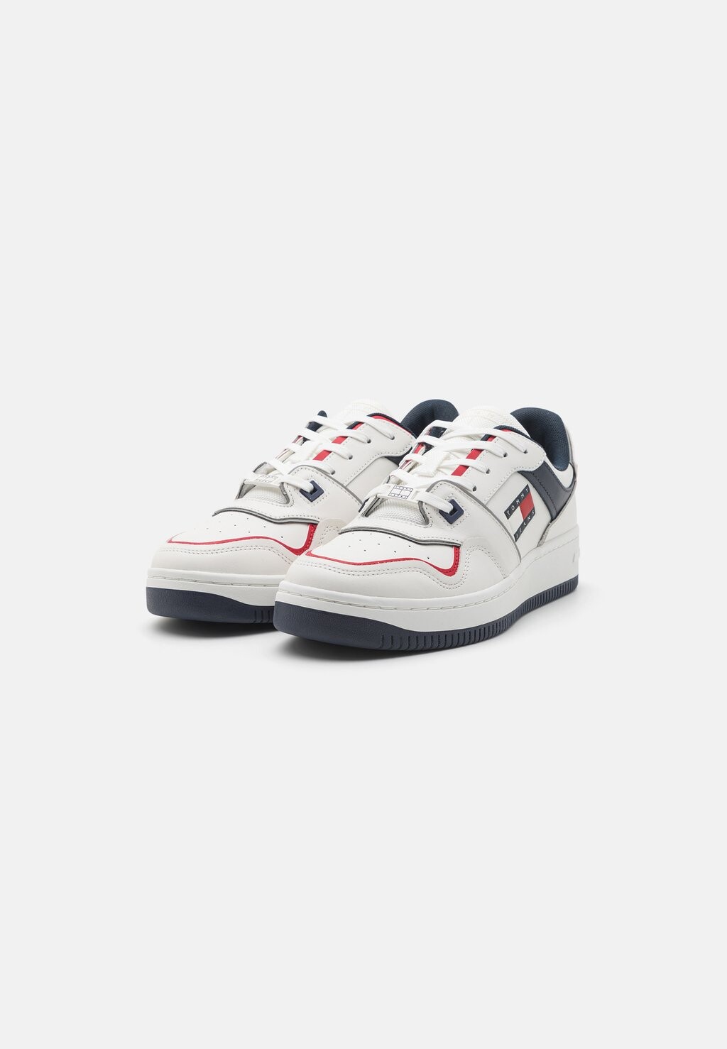 Кроссовки на шнуровке RETRO BASKET CUPSOLE Tommy Hilfiger, белый
Кроссовки на шнуровке RETRO BASKET CUPSOLE Tommy Hilfiger, белый
