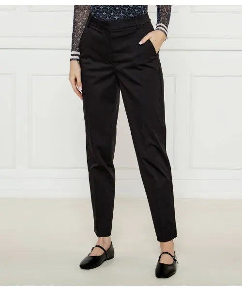 Брюки Tapered fit Calvin Klein, черный
Брюки Tapered fit Calvin Klein, черный