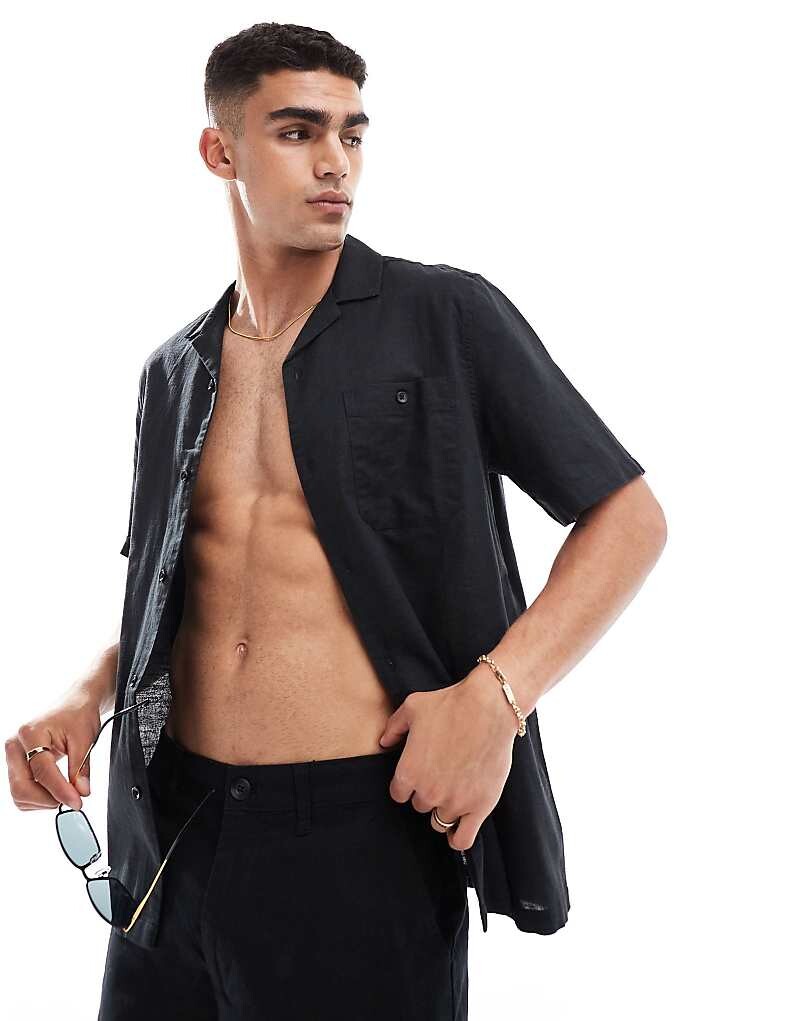 ASOS DESIGN – Рубашка свободного кроя из смесового льна черного цвета с воротником с лацканами
ASOS DESIGN – Рубашка свободного кроя из смесового льна черного цвета с воротником с лацканами