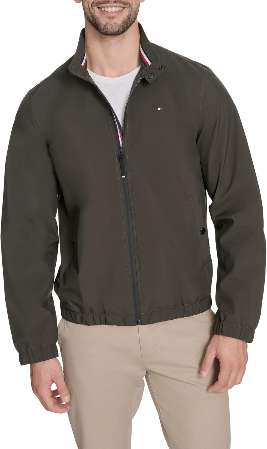 Tommy Hilfiger mens Мужская софтшелловая дождевая куртка Tommy Hilfiger, Olive
Tommy Hilfiger mens Мужская софтшелловая дождевая куртка Tommy Hilfiger, Olive