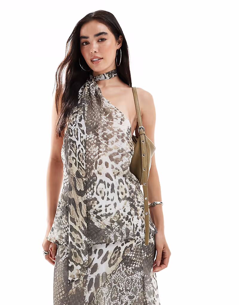 Шифоновый шарф-топ ASOS DESIGN с анималистичным принтом 
Шифоновый шарф-топ ASOS DESIGN с анималистичным принтом
