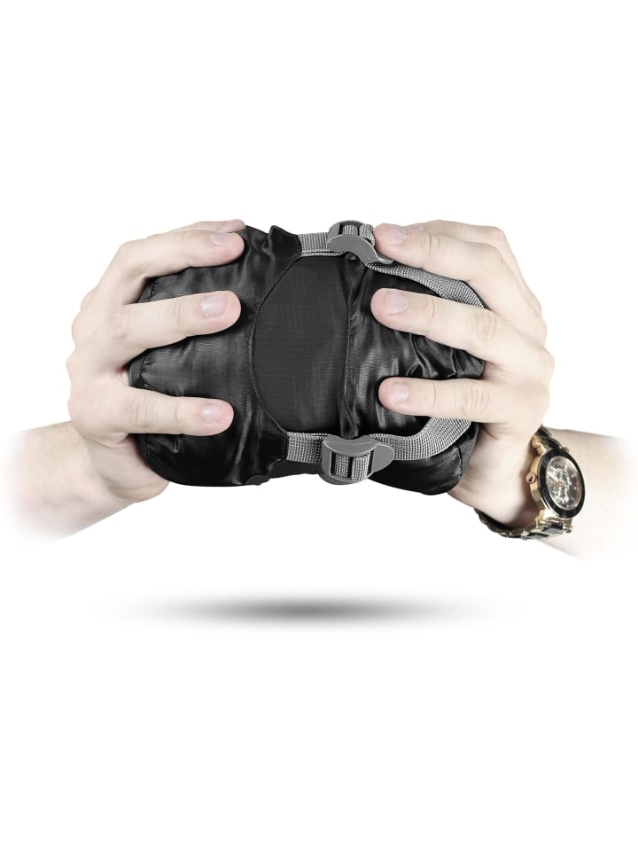 Normani Outdoor Sports Сверхлегкий спальный мешок (молния справа) Runty в черно-черном цвете
Normani Outdoor Sports Сверхлегкий спальный мешок (молния справа) Runty в черно-черном цвете