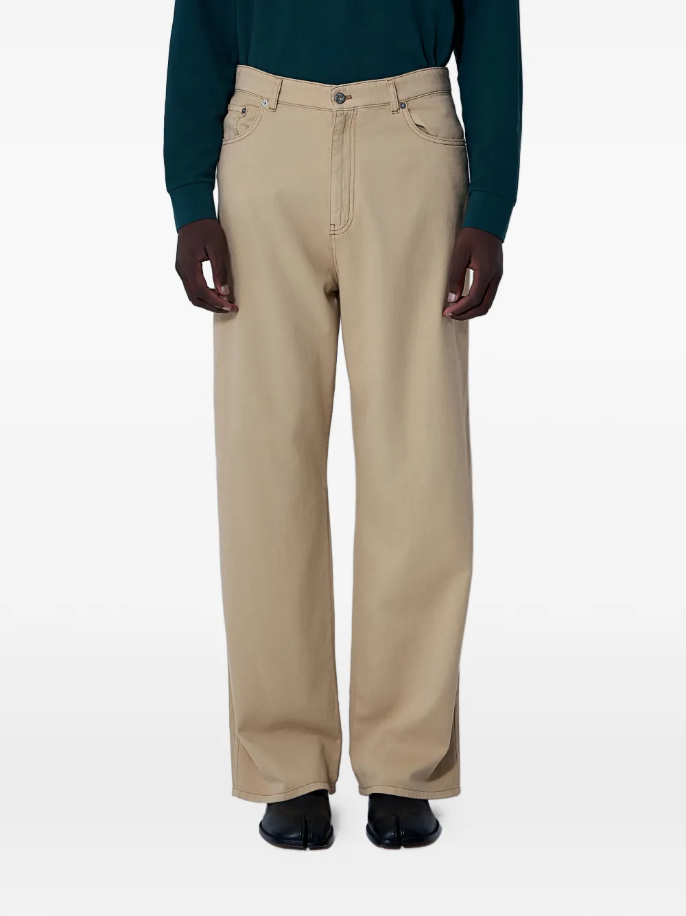 Джинсы с пятью карманами и логотипом Miu Miu, бежевый
Джинсы с пятью карманами и логотипом Miu Miu, бежевый