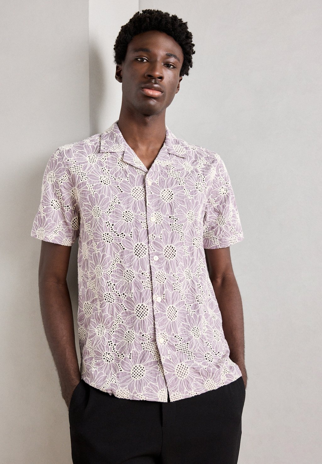 Повседневная рубашка SUNFLOWER SHIRT Lindbergh, цвет Dusty Berry
Повседневная рубашка SUNFLOWER SHIRT Lindbergh, цвет Dusty Berry