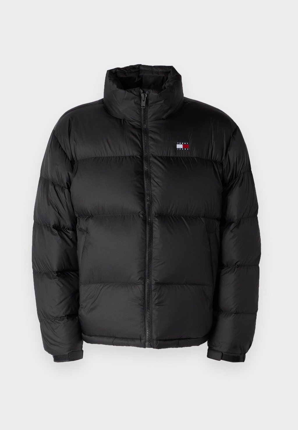 Пуховик ALASKA Tommy Jeans, черный
Пуховик ALASKA Tommy Jeans, черный