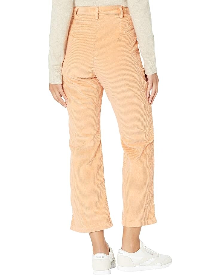 Брюки Levi's Premium Math Cub Trouser Flare, цвет Pebble Peach Cord
Брюки Levi's Premium Math Cub Trouser Flare, цвет Pebble Peach Cord