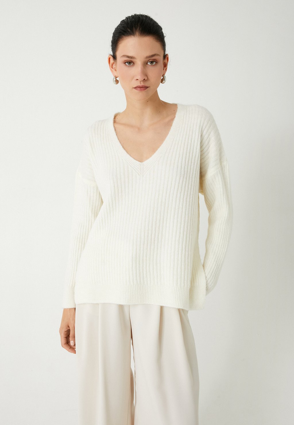 Джемпер V NECK Koton, белый
Джемпер V NECK Koton, белый